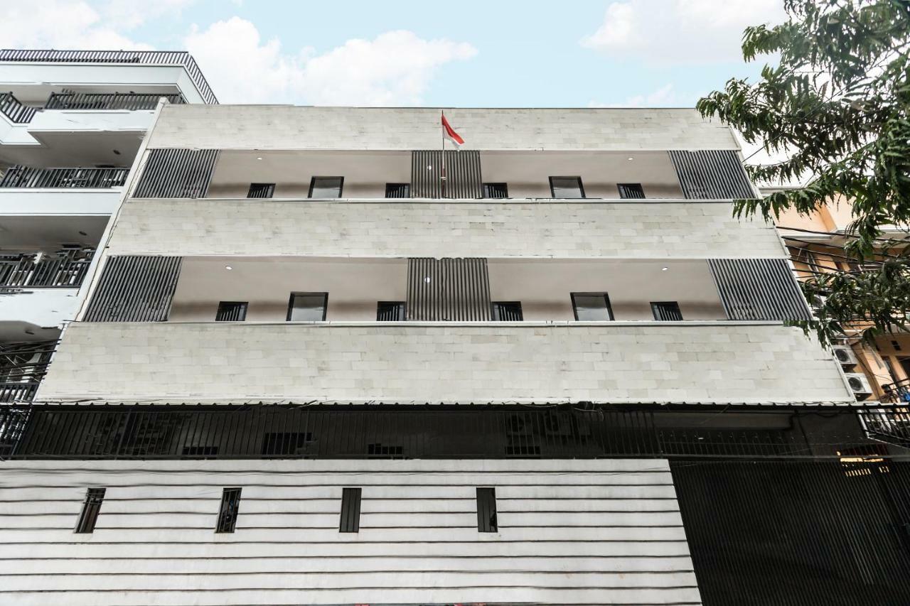 Koolkost Near Universitas Binus Anggrek Джакарта Экстерьер фото